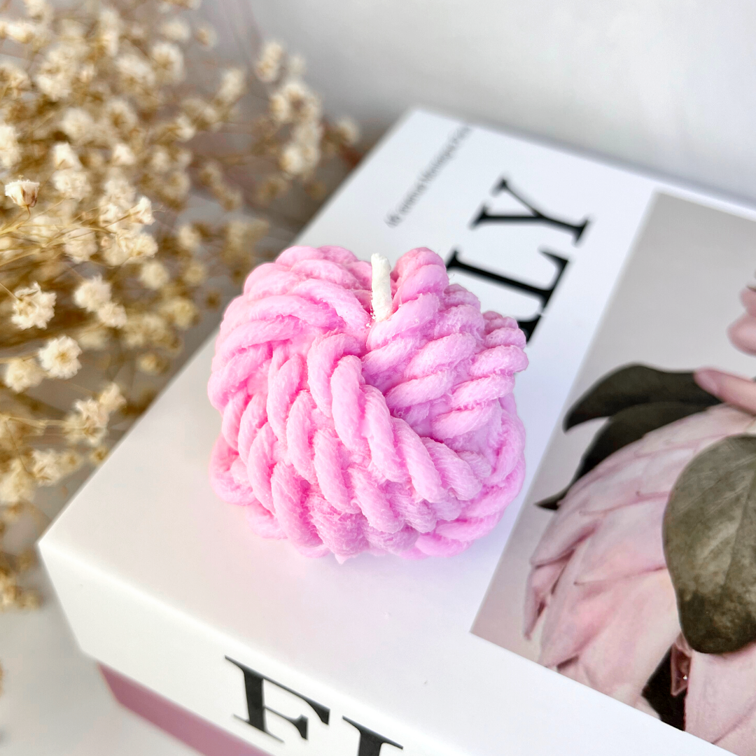 Woolen Ball Candle